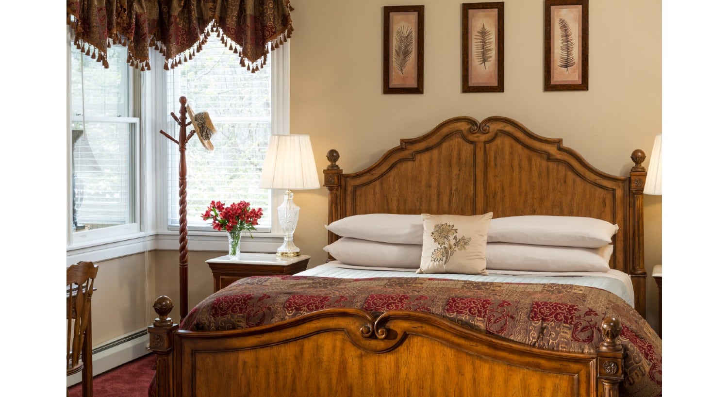 King-size bed in the Magnolia Suite at the Andon-Reid Inn B&B